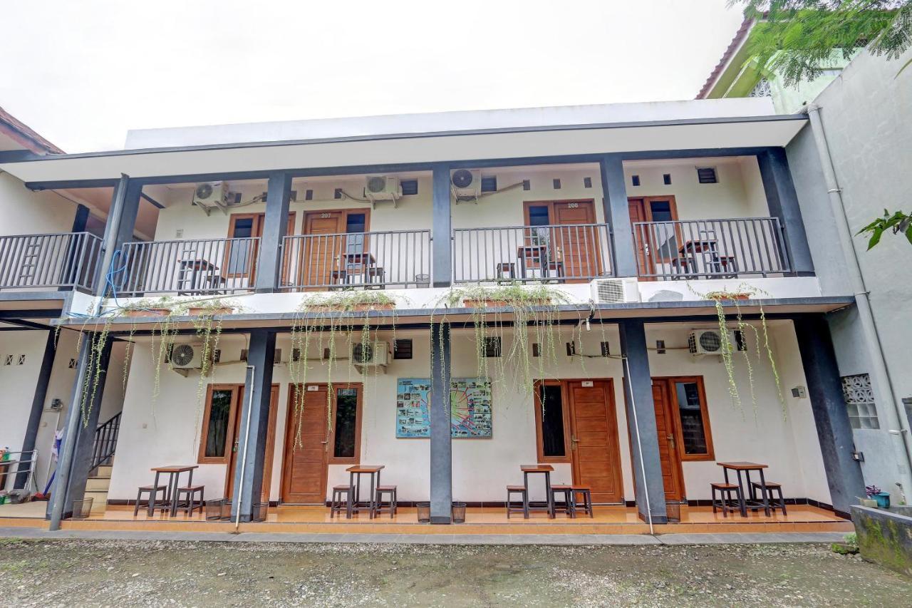 Hotel Wisma Ck Kebumen Extérieur photo