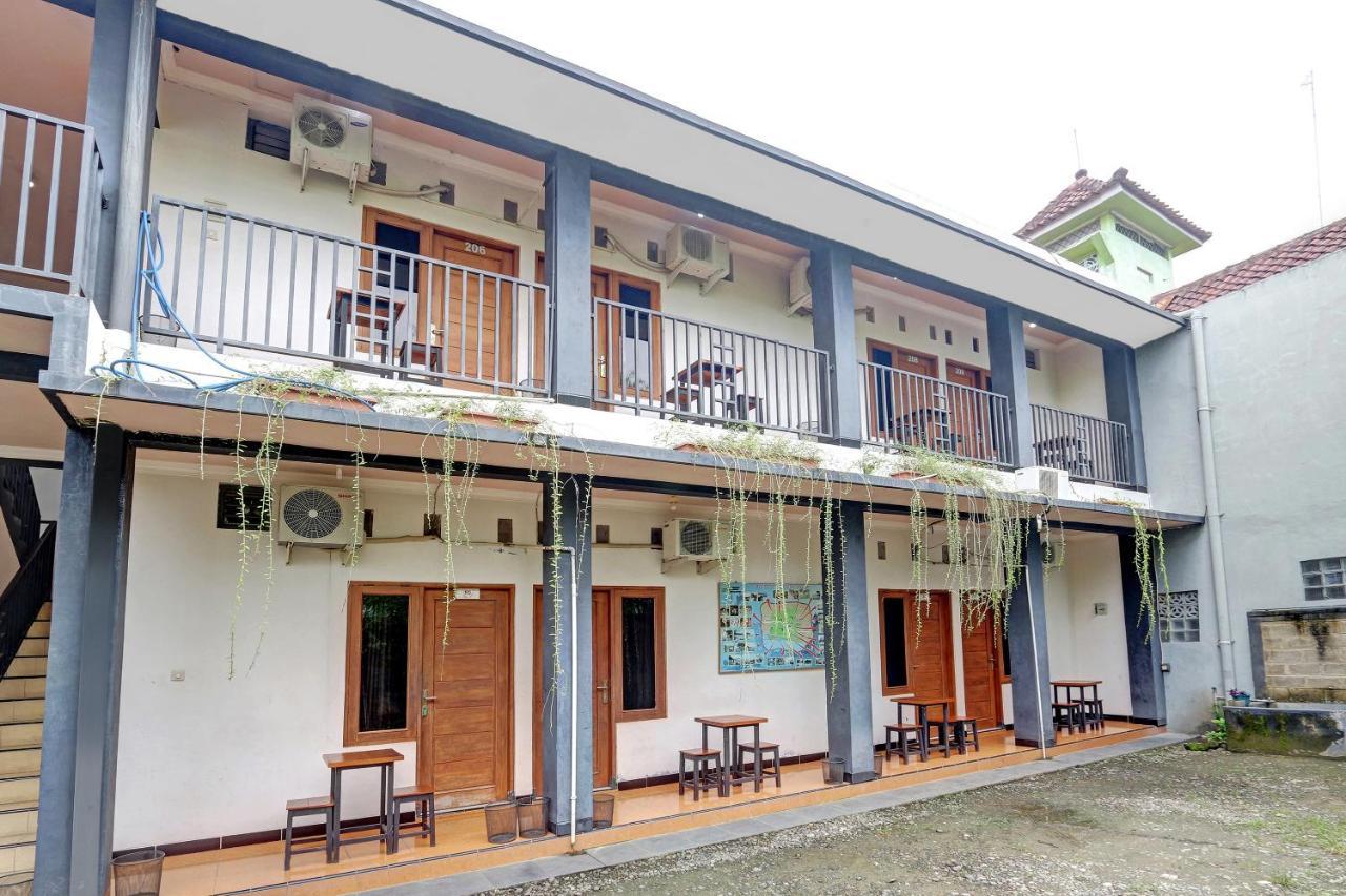 Hotel Wisma Ck Kebumen Extérieur photo