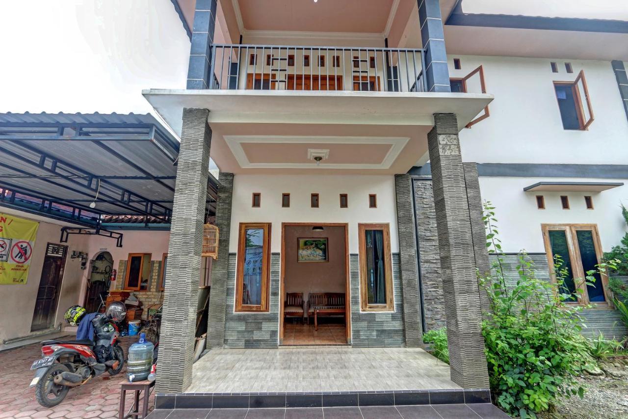 Hotel Wisma Ck Kebumen Extérieur photo