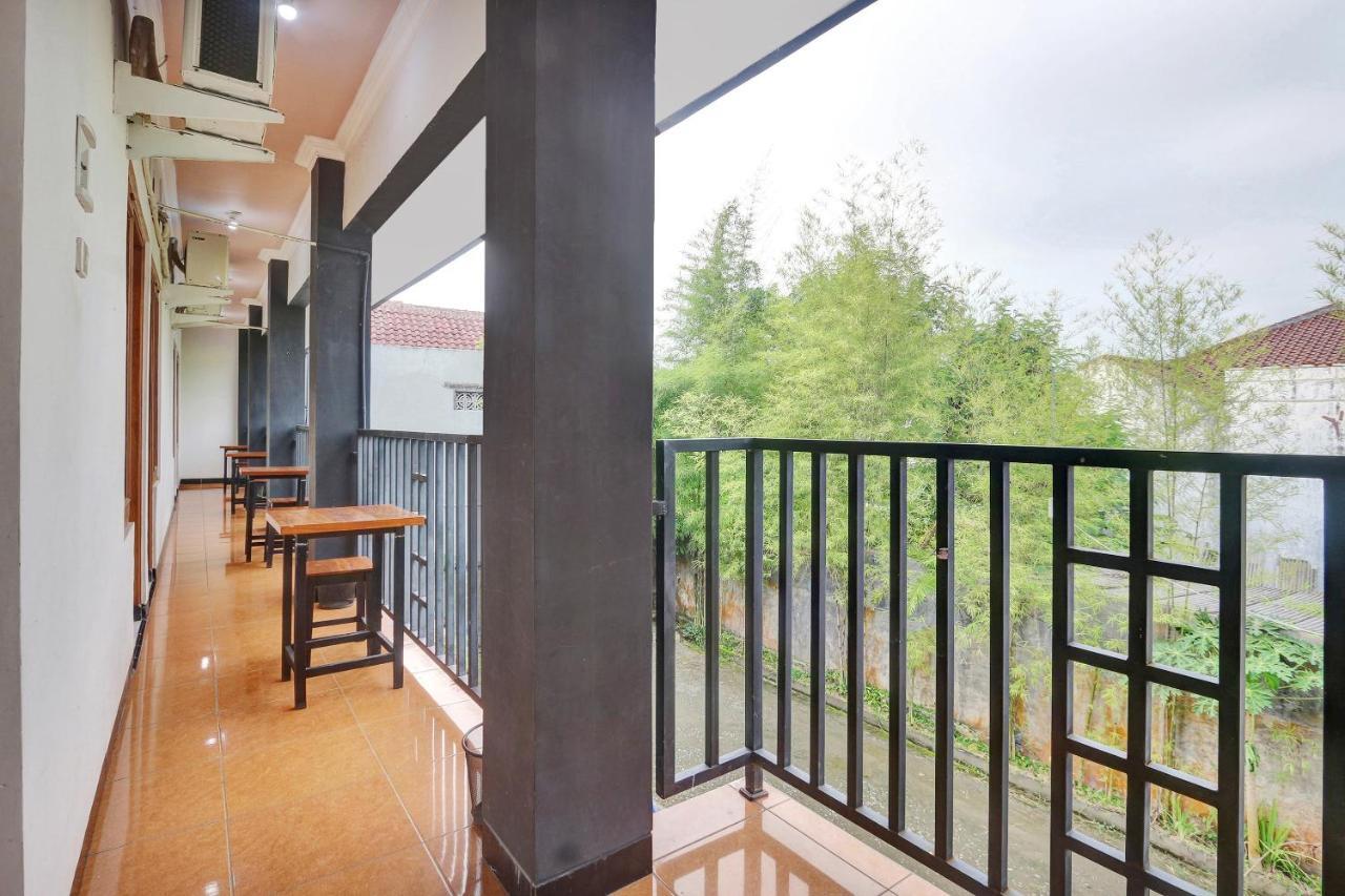 Hotel Wisma Ck Kebumen Extérieur photo